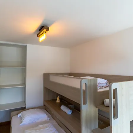 Hirondelle Apartment